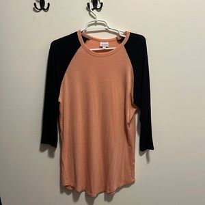 Lularoe randy raglan tee